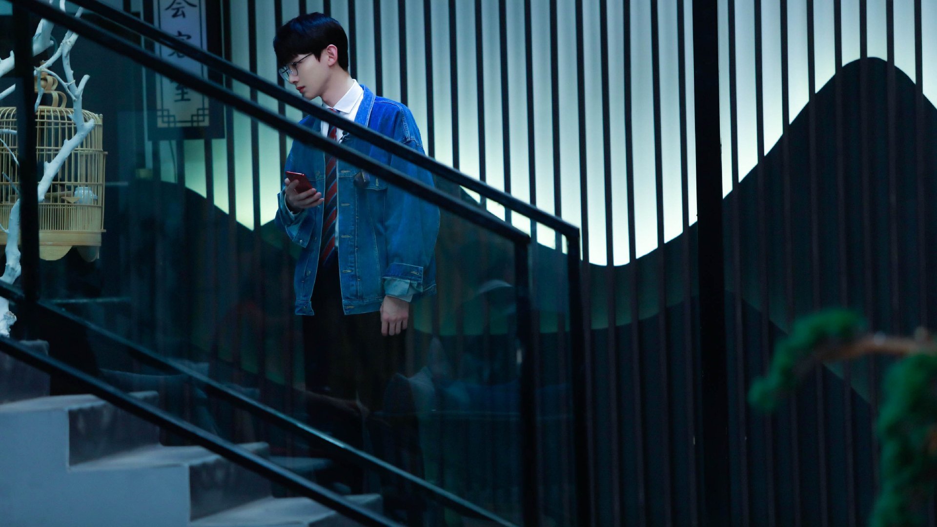 足球历史巡礼:从草地到现代化场馆的变迁,足球场的草地是真的还是假的