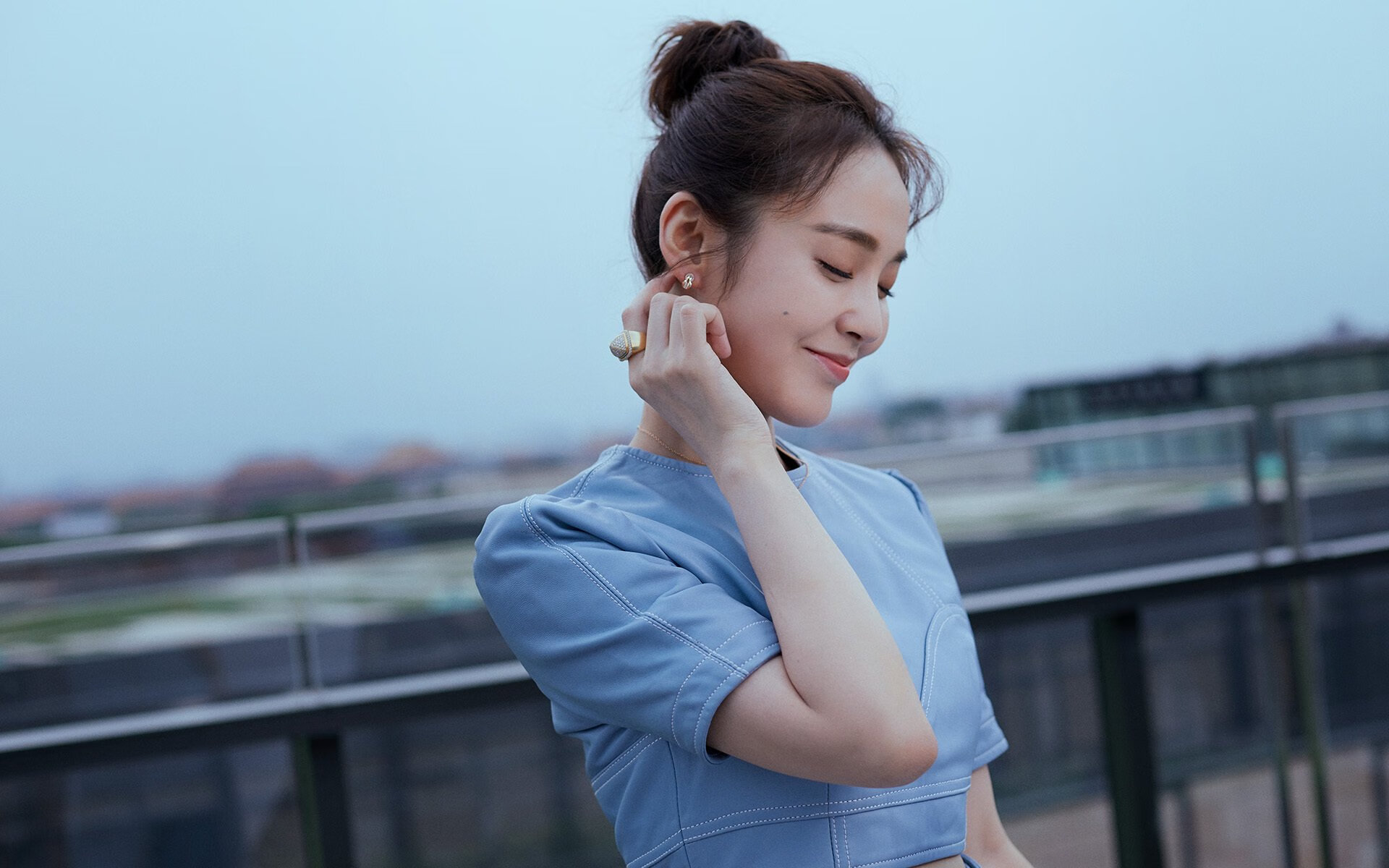 一场比赛中新秀球员展现出色的表现,球星新秀