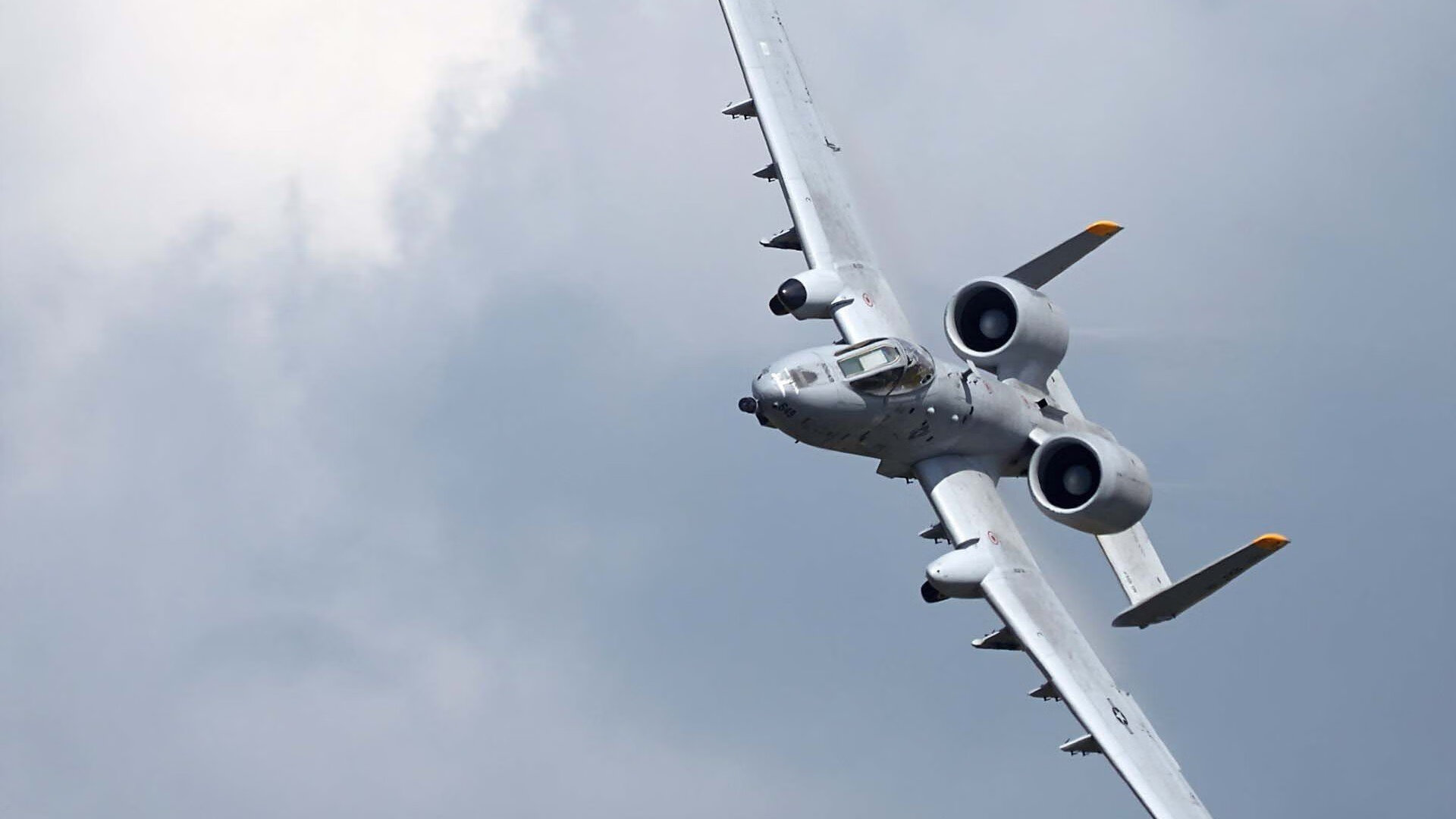 上海久事教练团队战术布置精细,上海久事集团总经理是谁