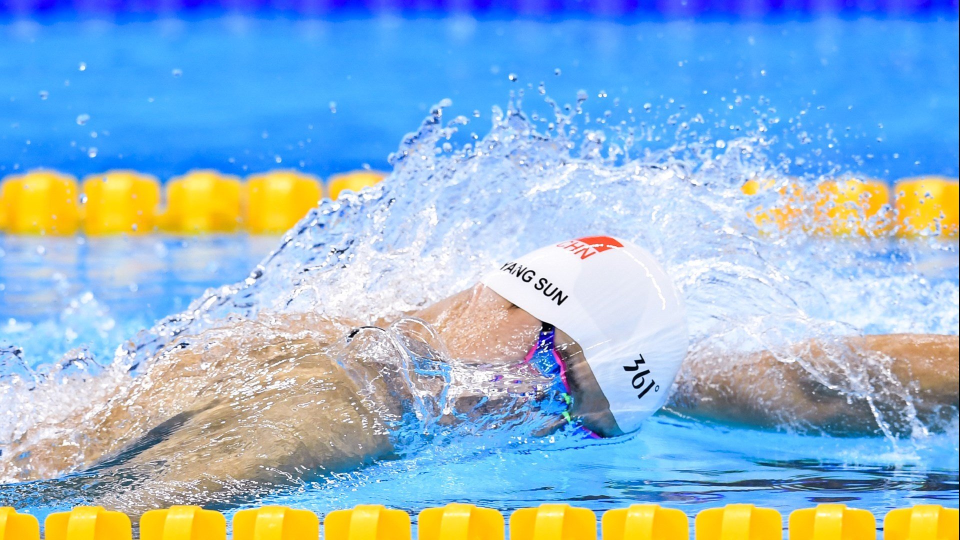 体育新闻中心推动体育赛事多语言直播技术研发,播放体育新闻